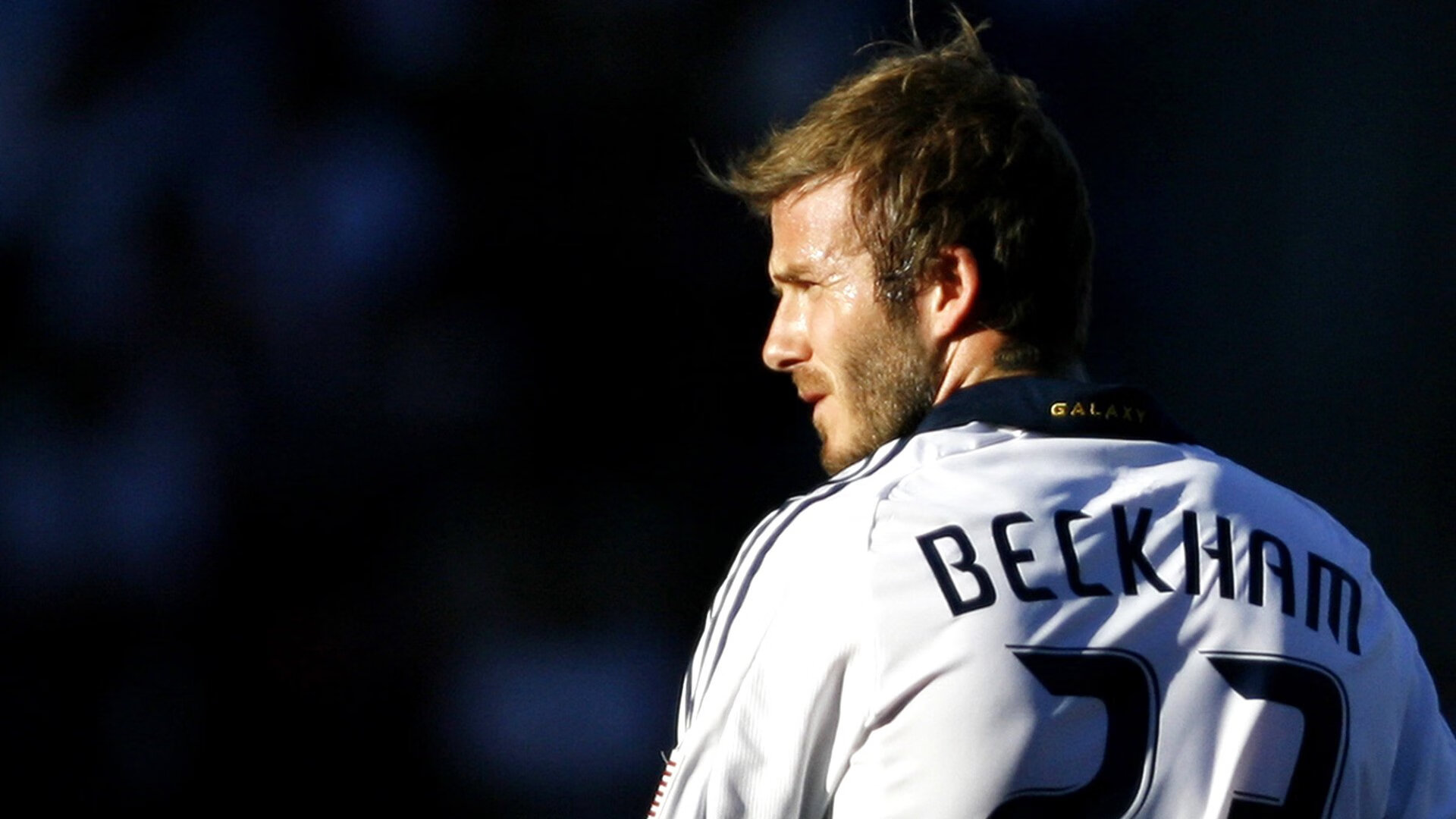 勇士以库里和穆迪的爆发击败太阳，终结连败，勇士队为库里布置的战术